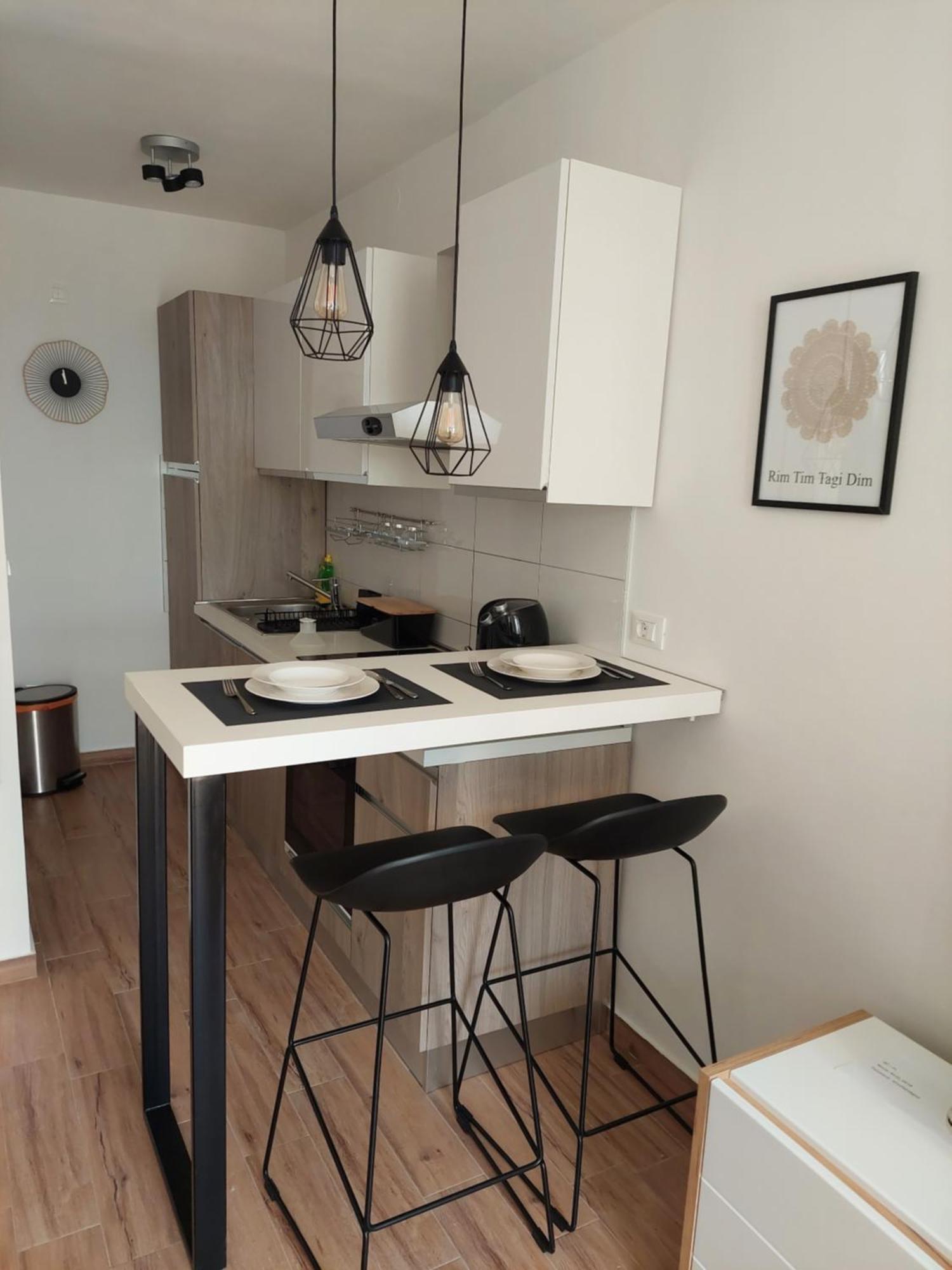 Studio Apartman Kiara Bol Exterior foto